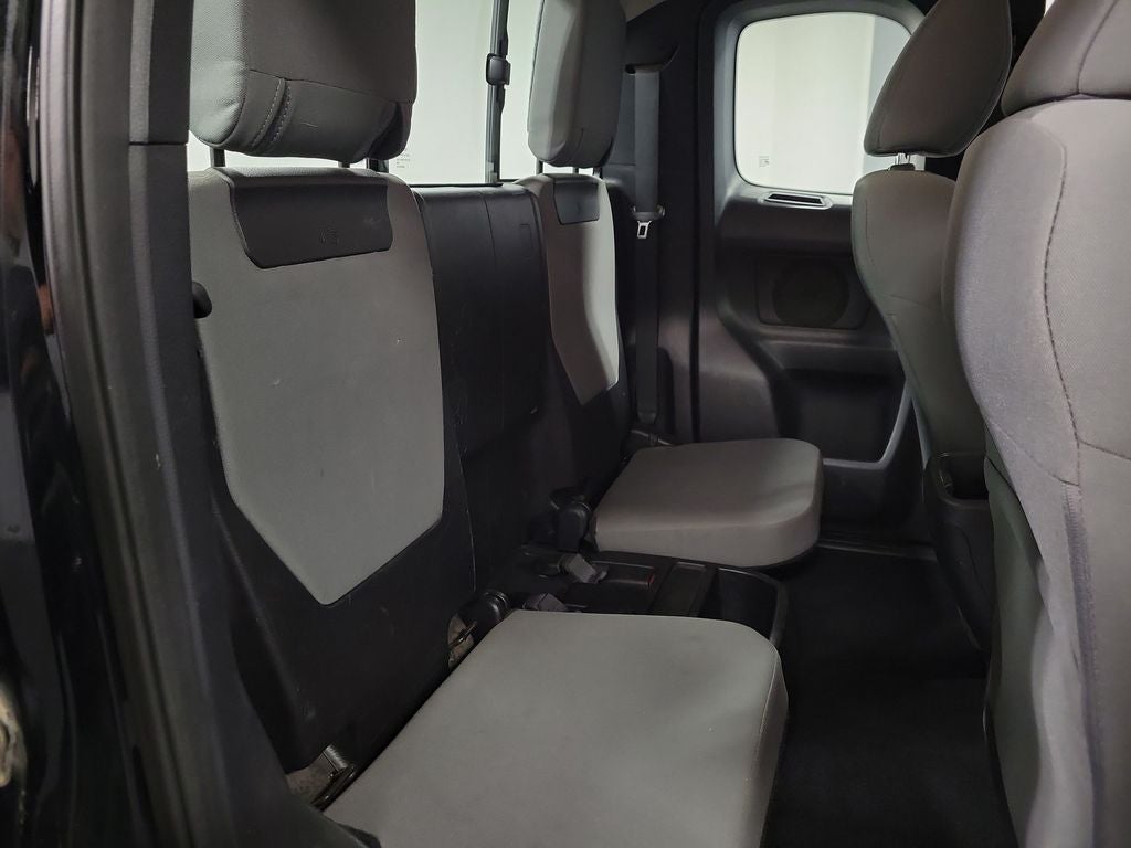 2017 Toyota Tacoma SR