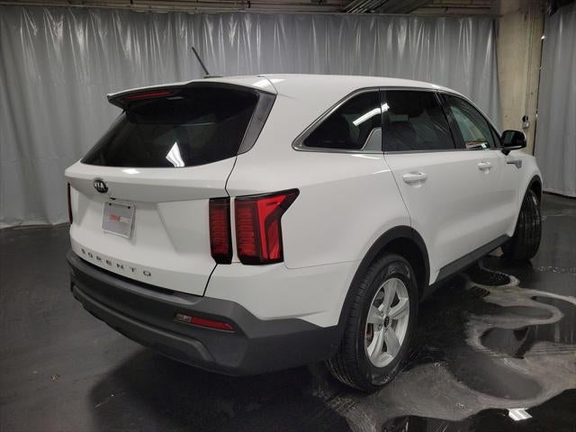 2021 Kia Sorento LX