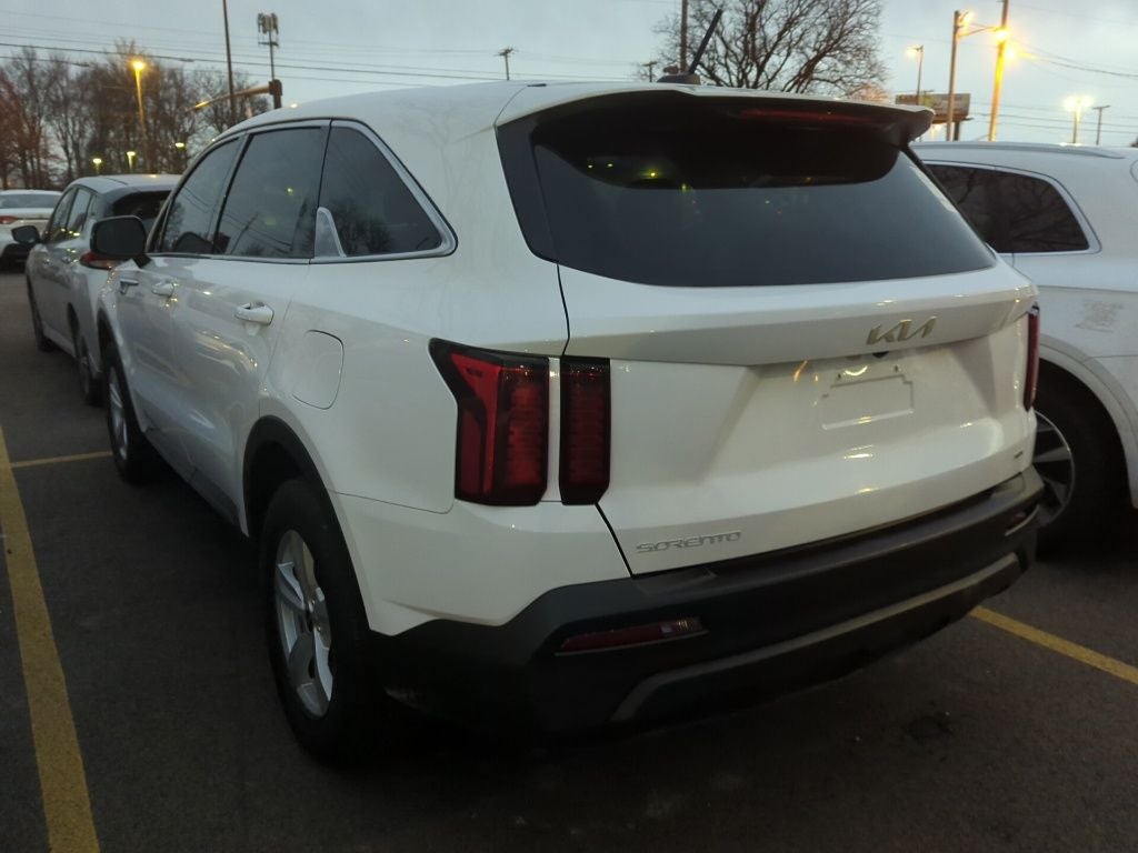 2023 Kia Sorento LX