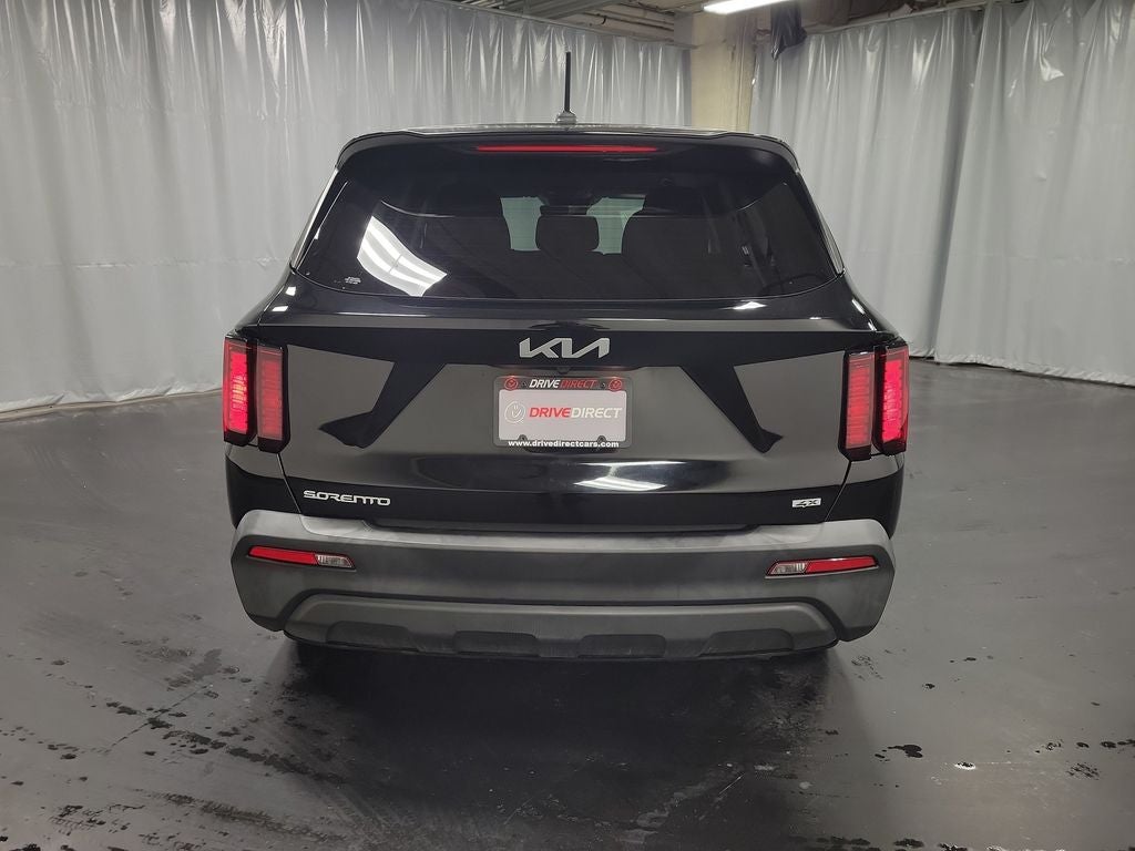 2023 Kia Sorento LX