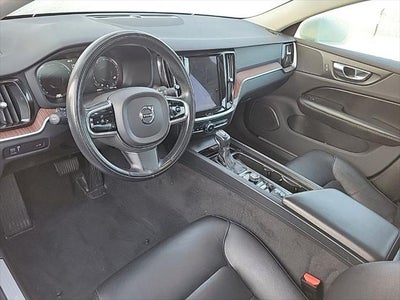 2021 Volvo S60 T5 Momentum
