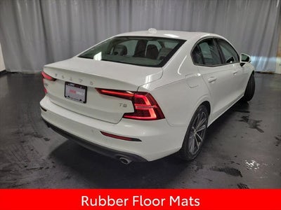 2021 Volvo S60 T5 Momentum