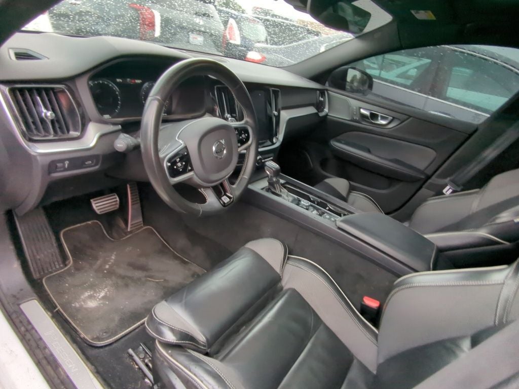2019 Volvo S60 T6 R-Design