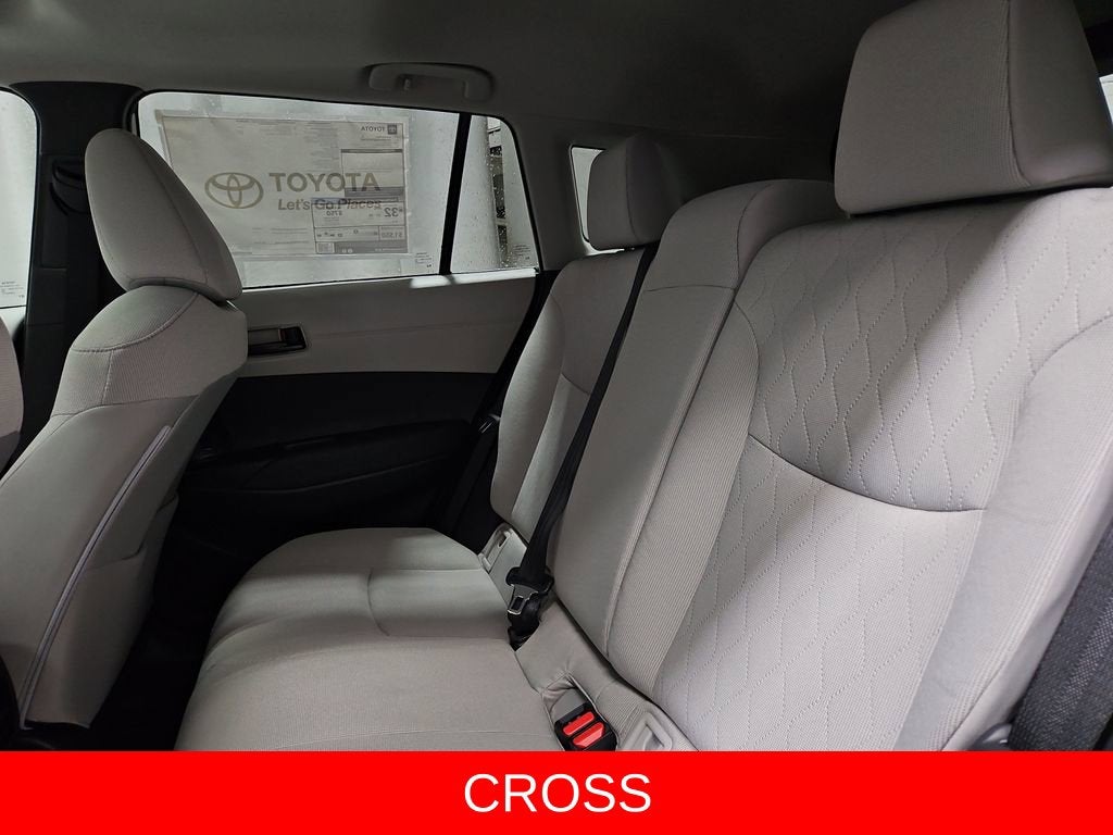 2026 Toyota Corolla Cross LE