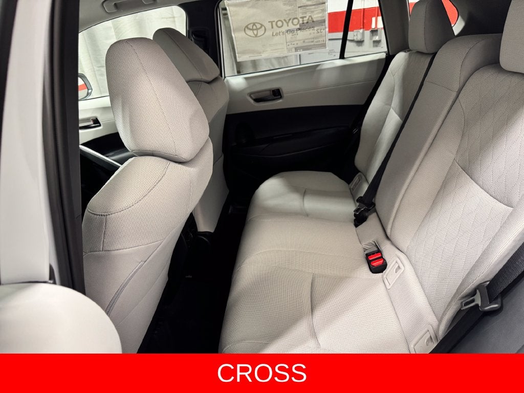 2026 Toyota Corolla Cross LE