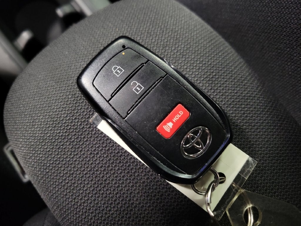 2024 Toyota Corolla Cross Hybrid SE