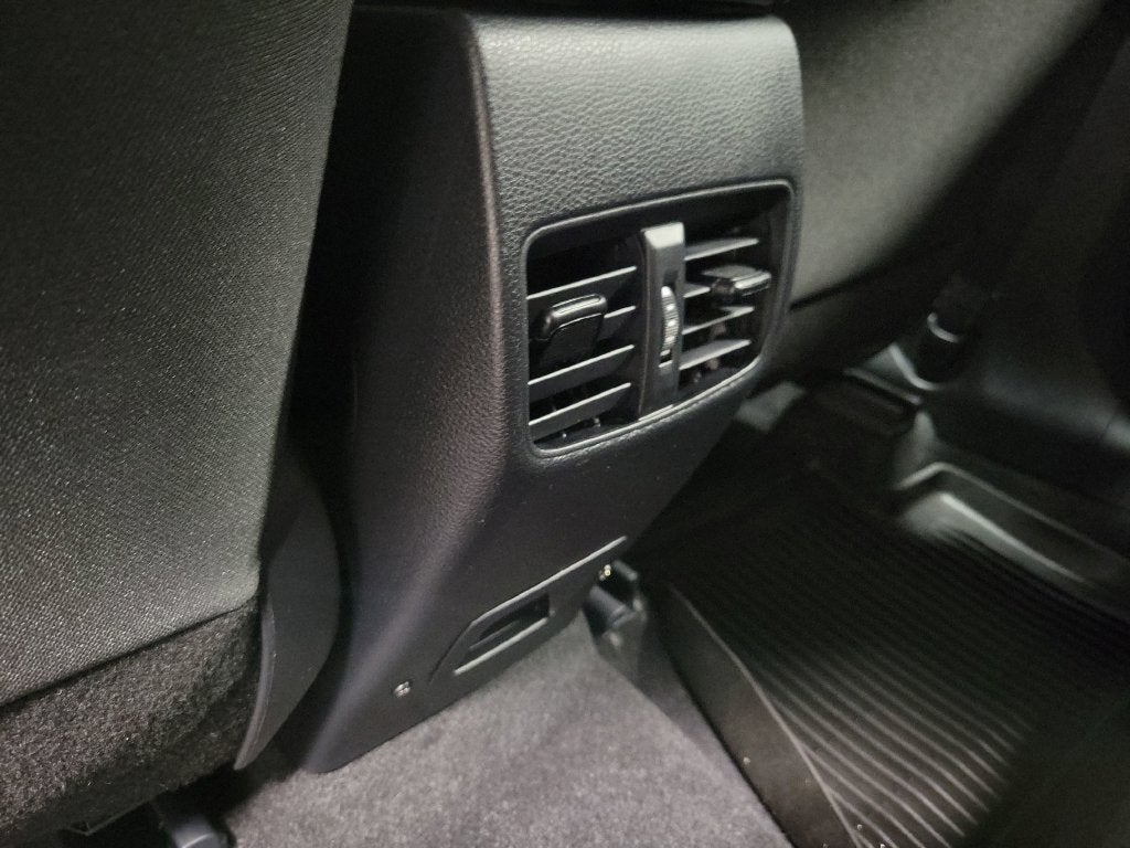 2024 Toyota Corolla Cross Hybrid SE