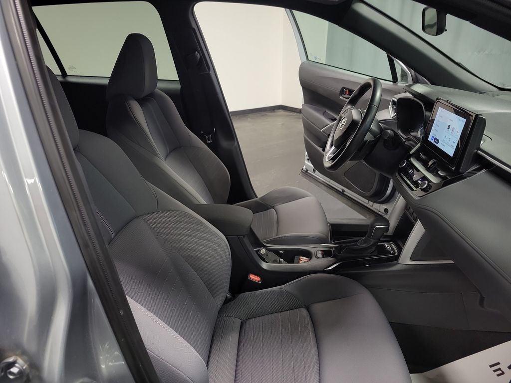 2023 Toyota Corolla Cross Hybrid SE