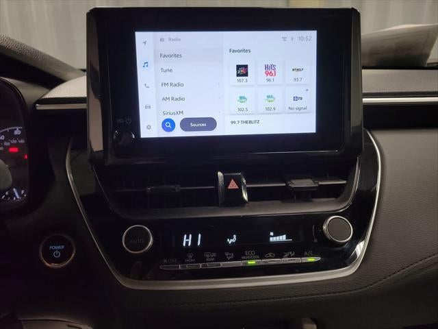 2023 Toyota Corolla Cross Hybrid SE