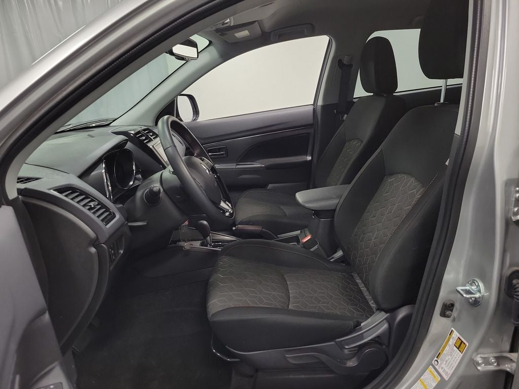 2025 Mitsubishi Outlander Sport 2.0 S