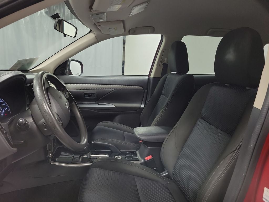 2018 Mitsubishi Outlander LE