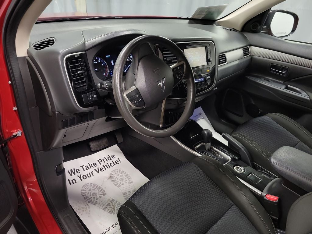 2018 Mitsubishi Outlander LE