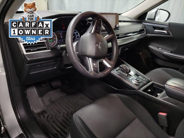 2023 Mitsubishi Outlander ES