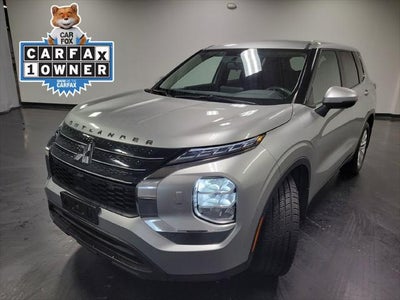 2023 Mitsubishi Outlander ES
