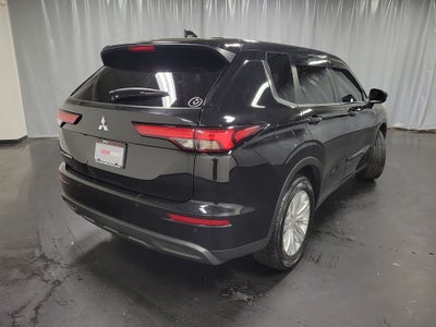 2024 Mitsubishi Outlander ES