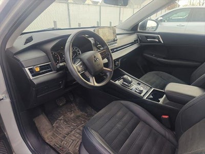 2022 Mitsubishi Outlander SE