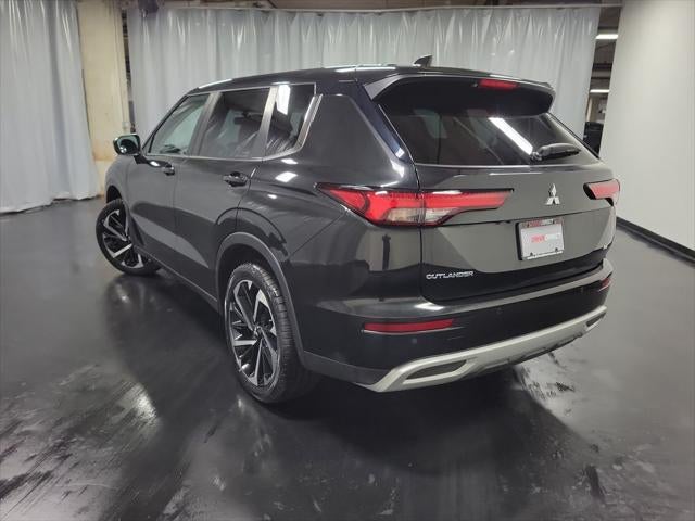 2023 Mitsubishi Outlander SE