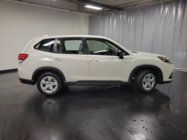 2023 Subaru Forester Base