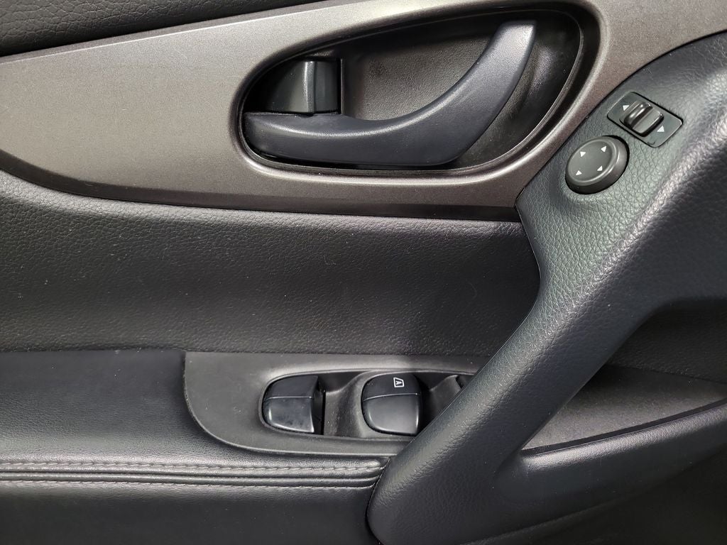 2022 Nissan Rogue Sport S