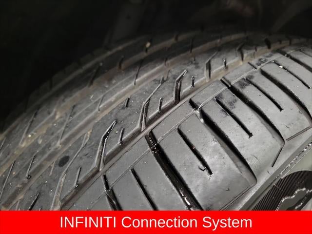 2016 INFINITI Q70 3.7X