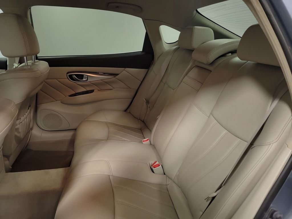 2017 INFINITI Q70L 3.7X