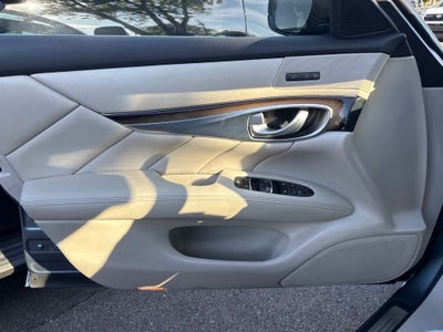 2017 INFINITI Q70L 3.7X