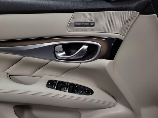 2017 INFINITI Q70L 3.7X