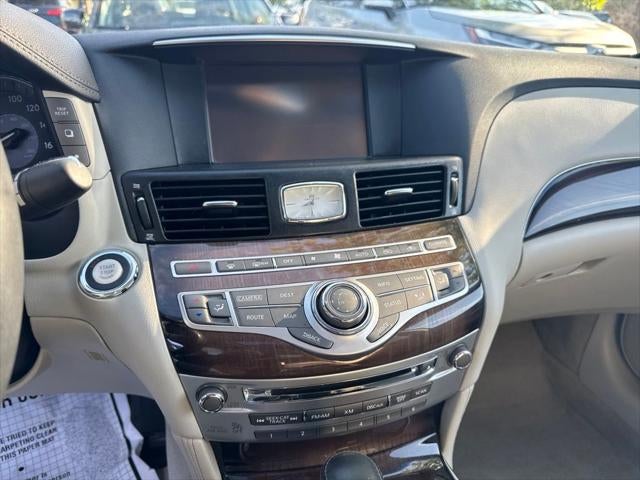 2017 INFINITI Q70L 3.7X