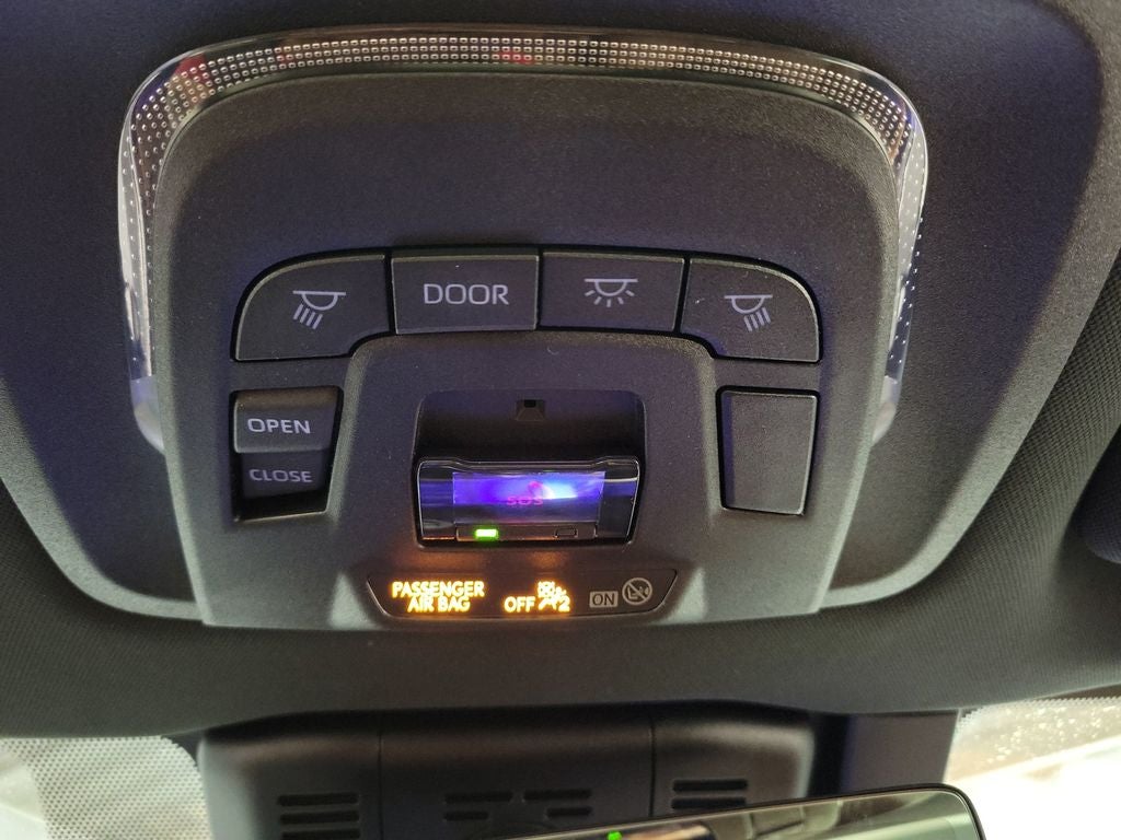 2025 Toyota Crown Signia Limited