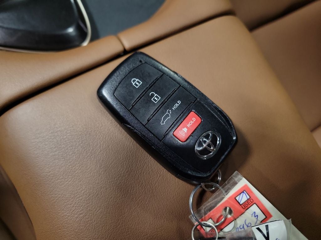 2025 Toyota Crown Signia Limited