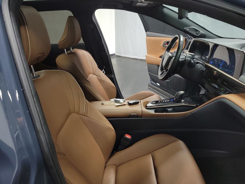 2025 Toyota Crown Signia Limited