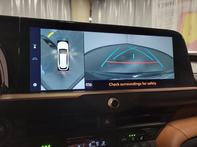 2025 Toyota Crown Signia Limited