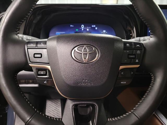 2025 Toyota Crown Signia Limited