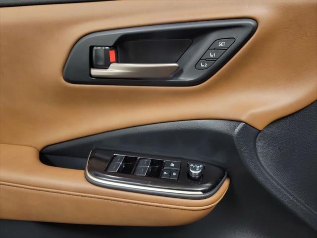 2025 Toyota Crown Signia Limited