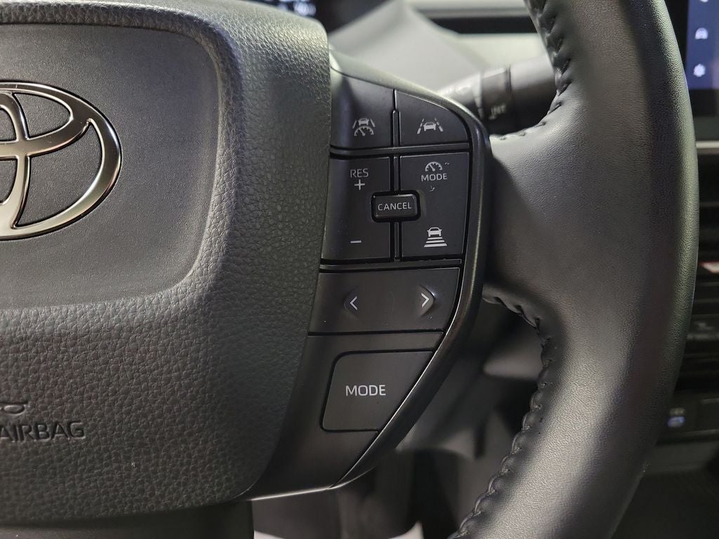 2023 Toyota Prius LE