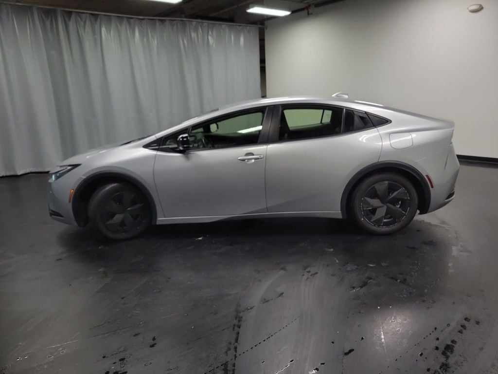 2023 Toyota Prius LE