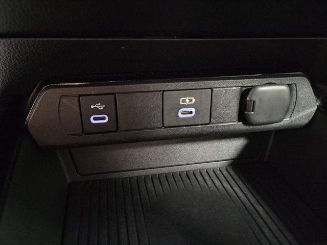 2023 Toyota Prius LE