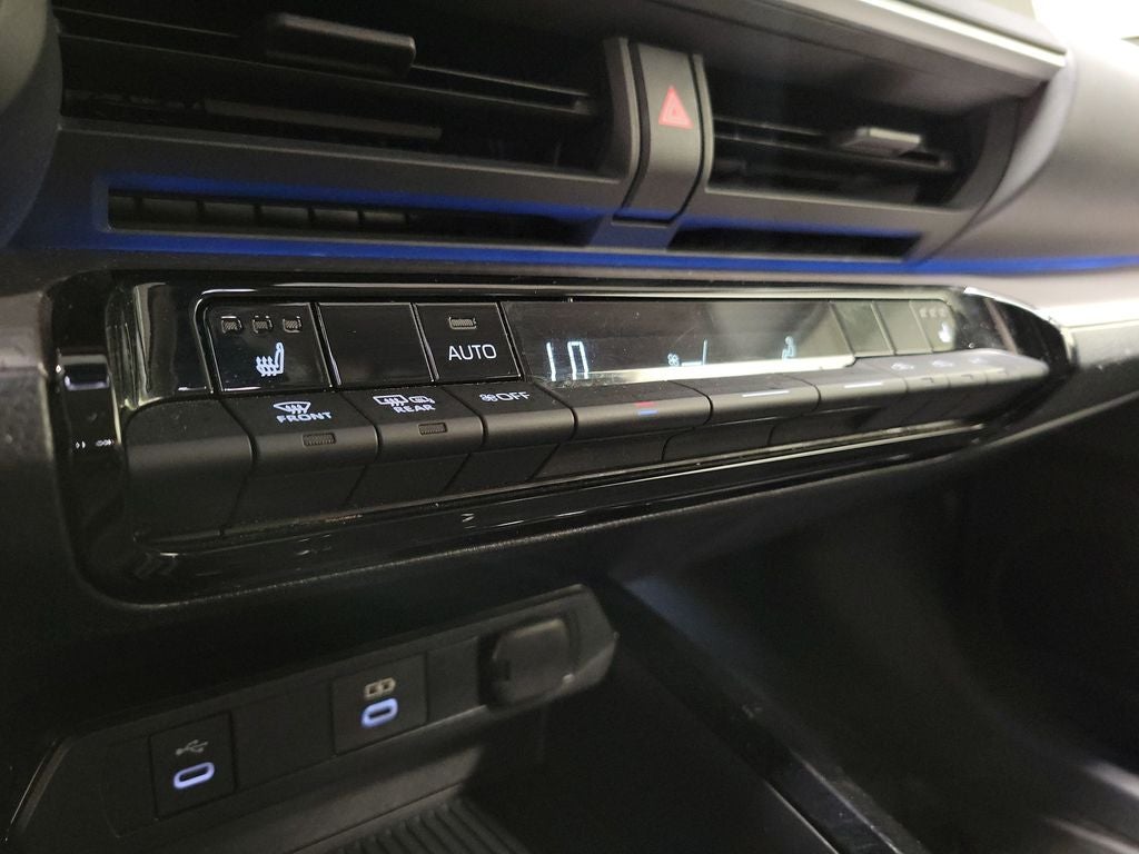 2023 Toyota Prius XLE