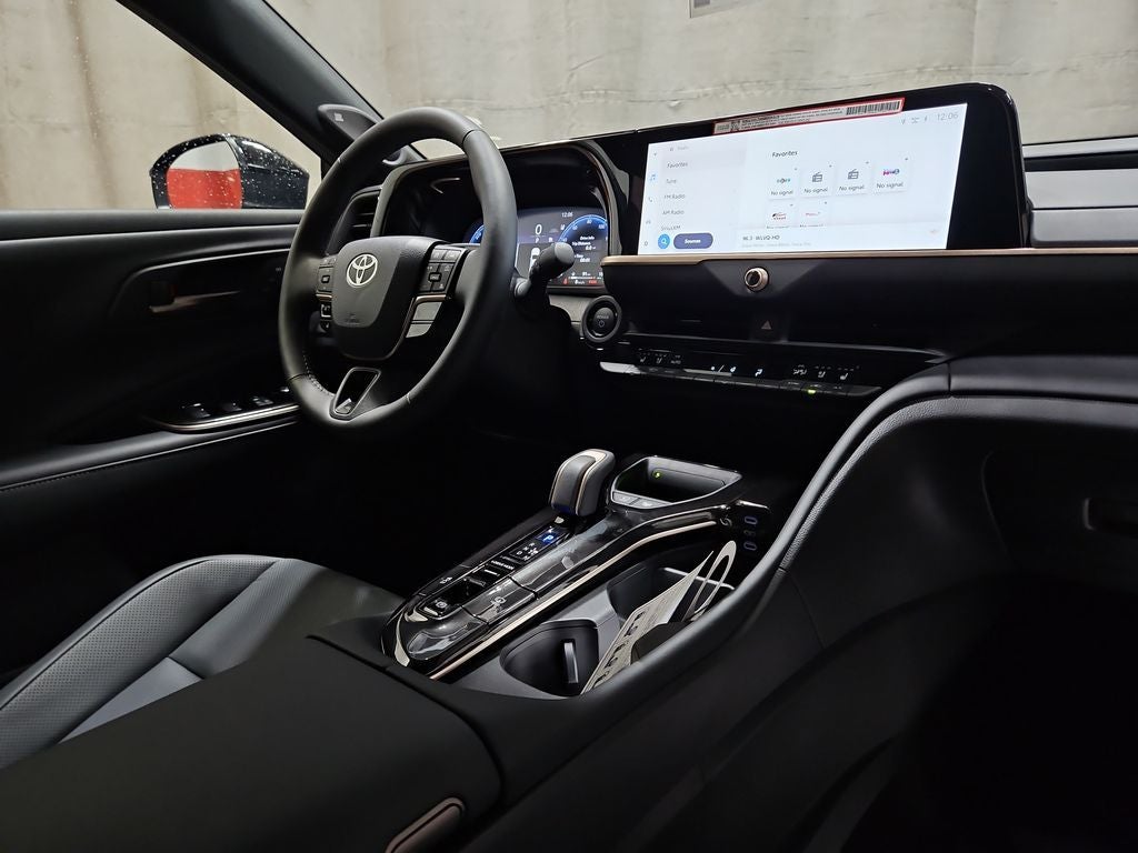 2026 Toyota Crown Platinum