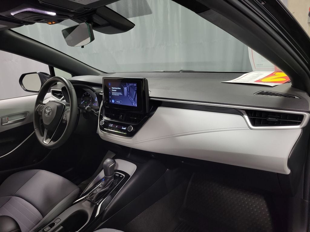 2025 Toyota Corolla Hybrid SE