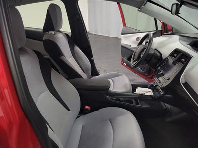 2022 Toyota Prius LE