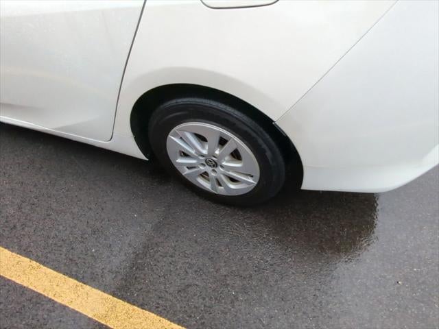 2016 Toyota Prius Two