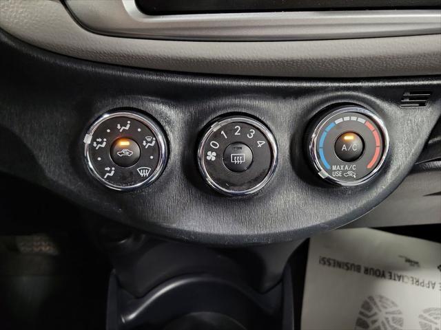 2012 Toyota Yaris LE