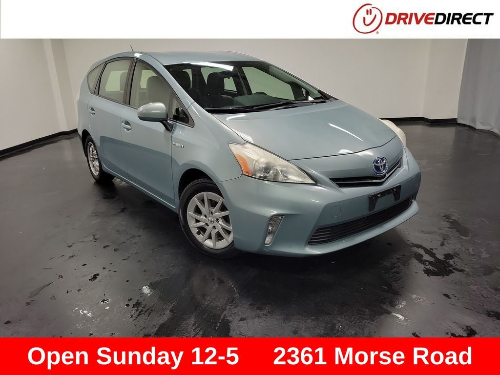 2013 Toyota Prius v Two
