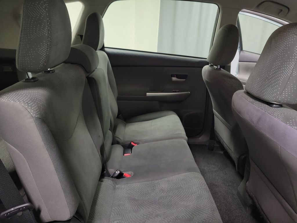 2013 Toyota Prius v Two