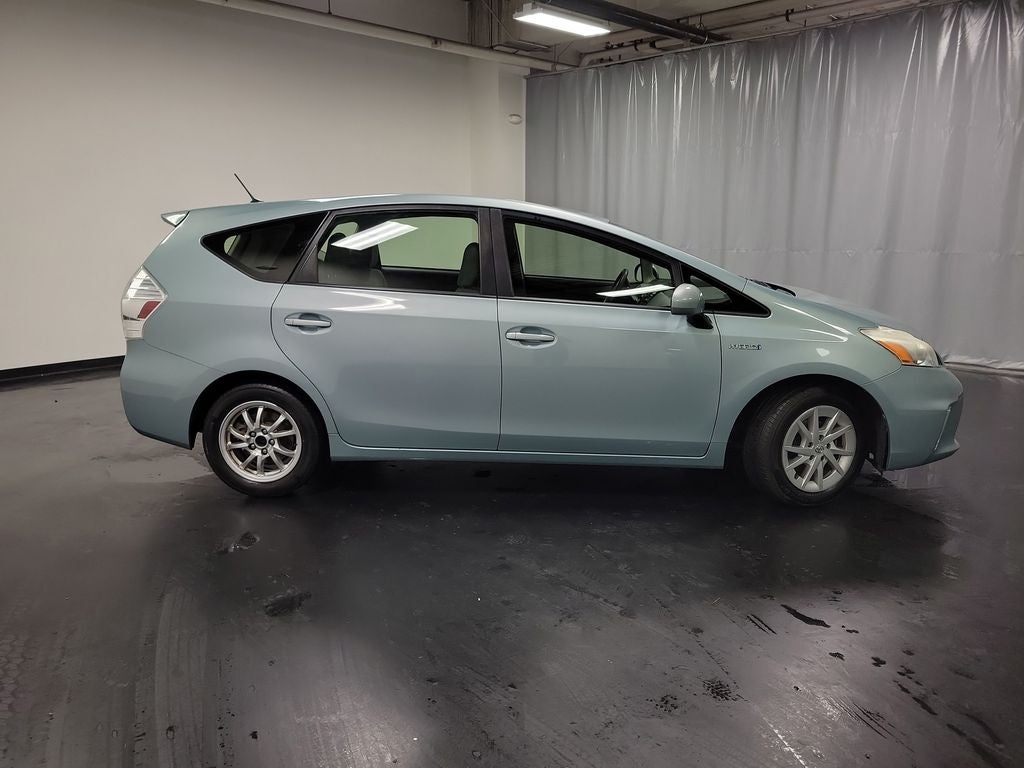 2013 Toyota Prius v Two