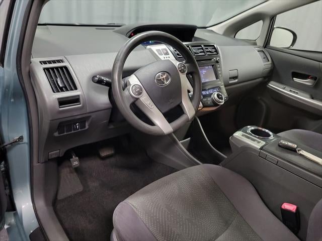 2013 Toyota Prius v Two