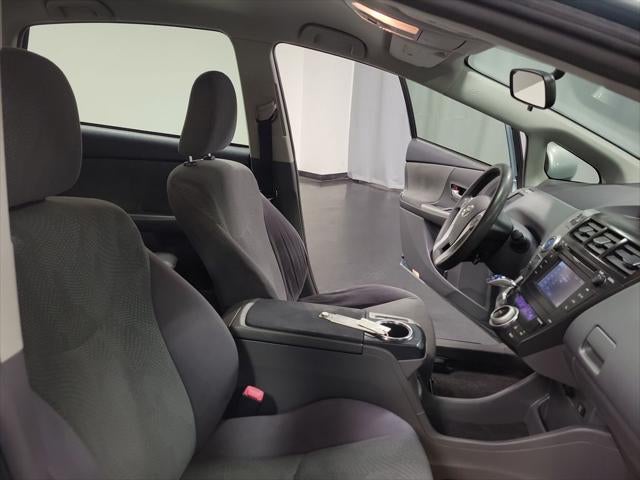 2013 Toyota Prius v Two