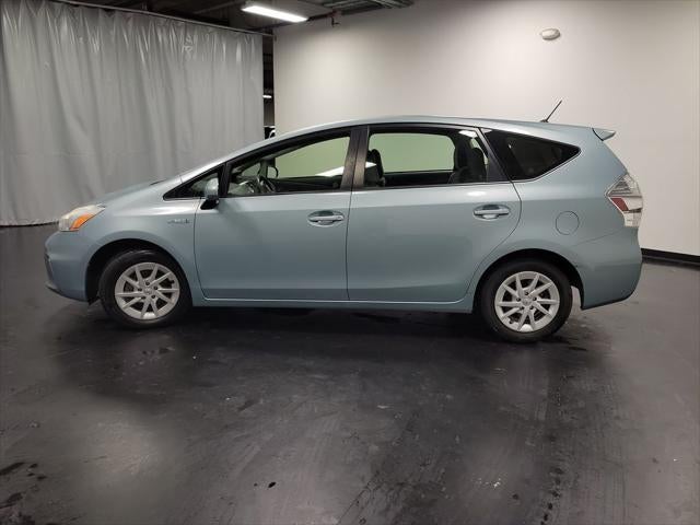 2013 Toyota Prius v Two