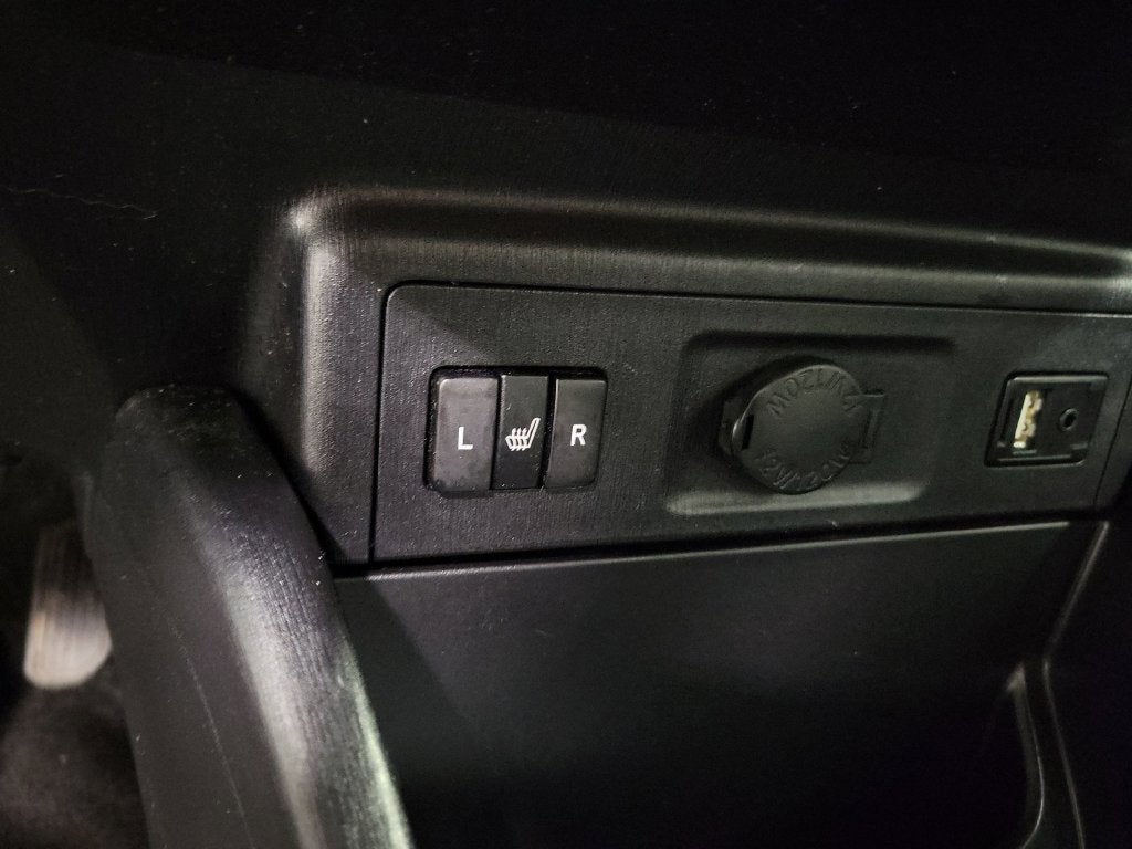 2015 Toyota Prius v Five